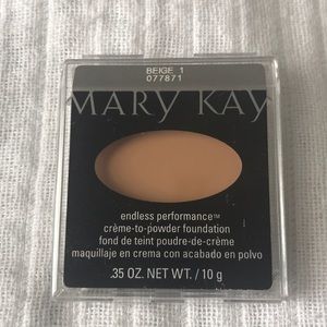 Mary Kay Endless Performance Powder Foundation